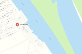 Участок на берегу реки