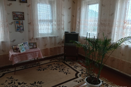 Жилой дом и земельный участок 