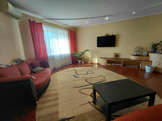 Трехкомнатная квартира